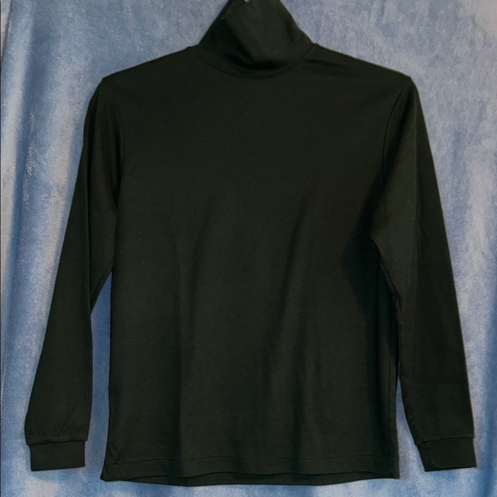 LL Bean Women’s Classic Green Turtleneck